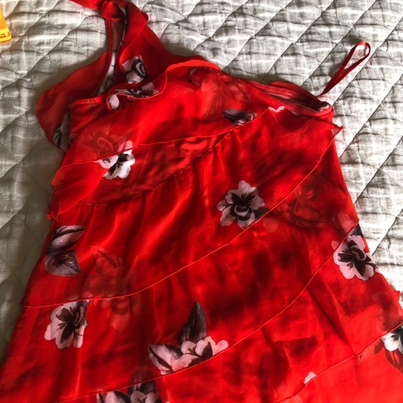Red off the shoulder floral ruffle top - Picture 2 of 2